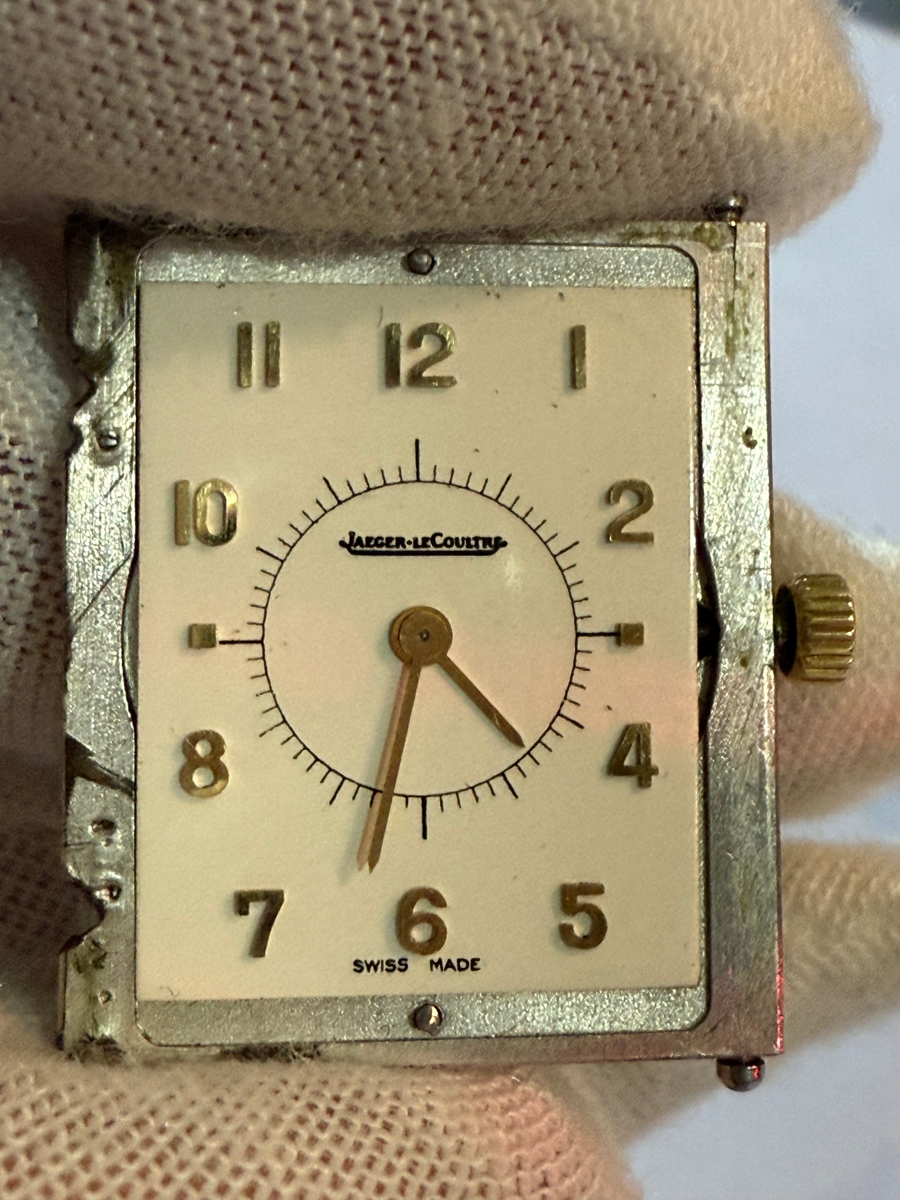 Jaeger-LeCoultre Electric Movement Completed– cal 2368759. 
Work perfect. Corona original 18k