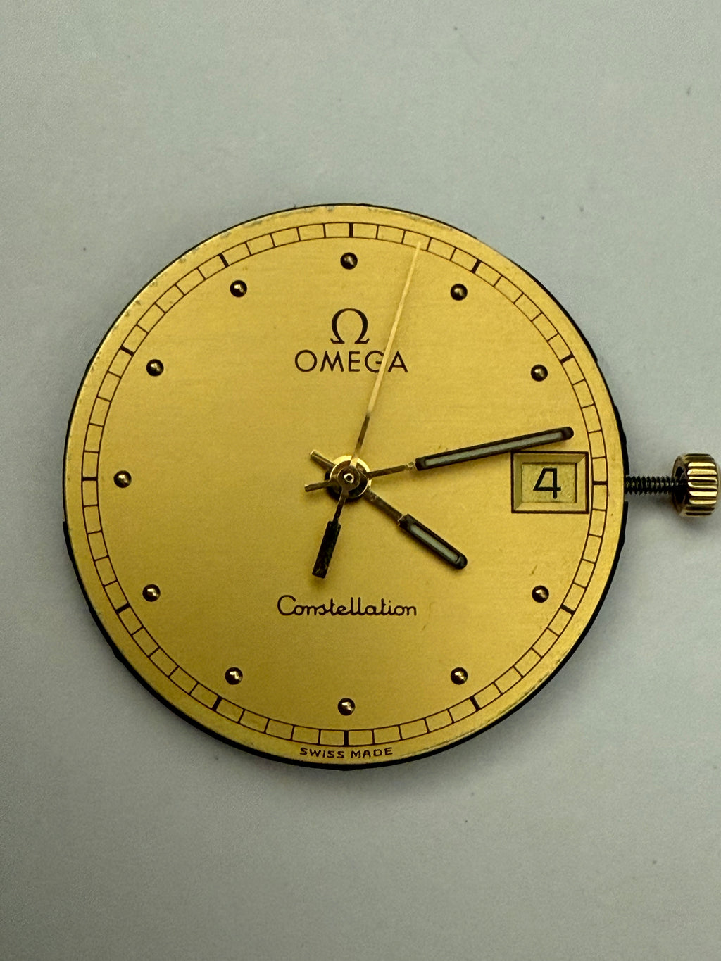 Omega Constellation Quartz Movement – Caliber 1538 • Gold Dial • Original 18K Omega Crown • Complete & Fully Working