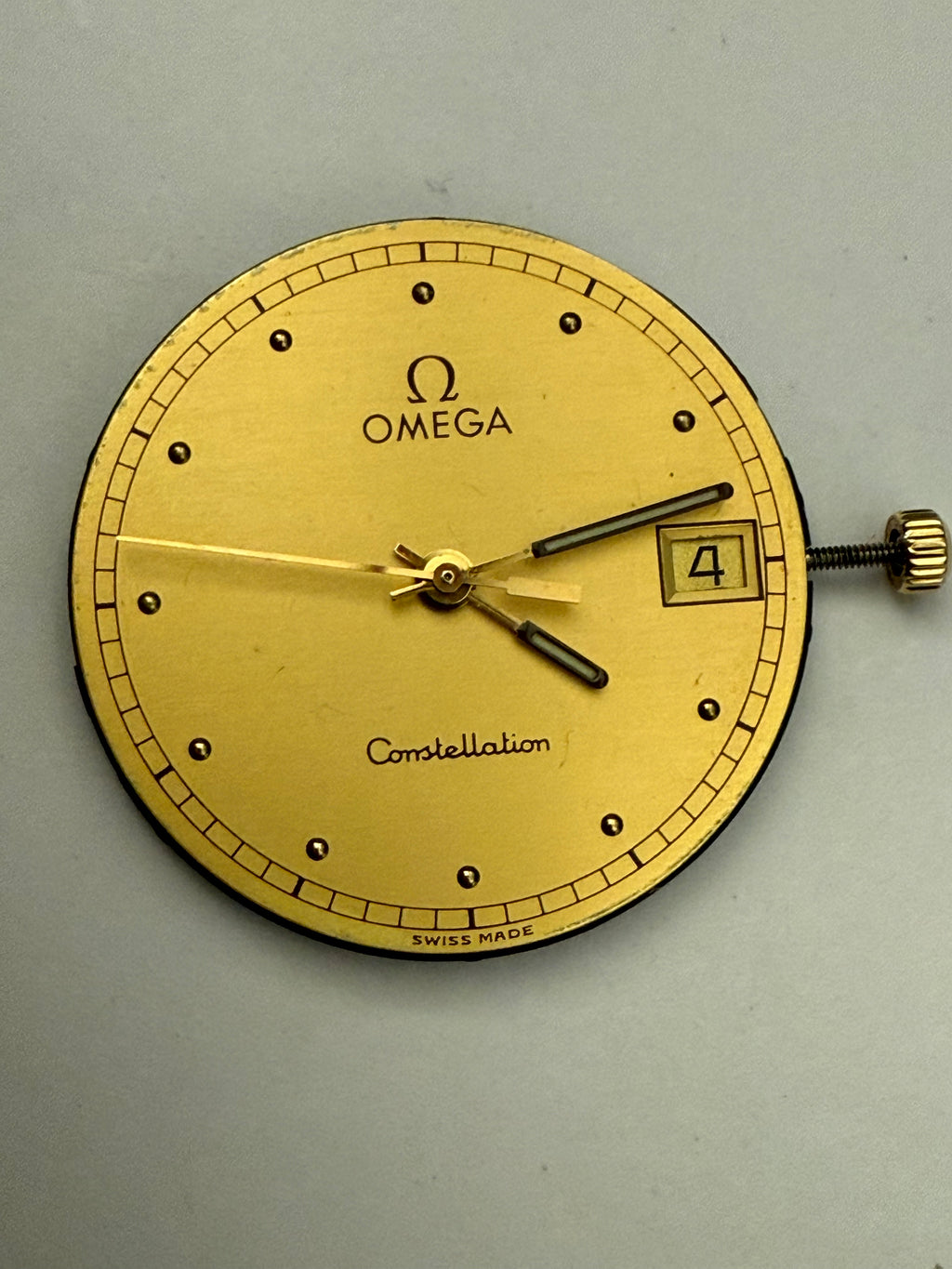 Omega Constellation Quartz Movement – Caliber 1538 • Gold Dial • Original 18K Omega Crown • Complete & Fully Working