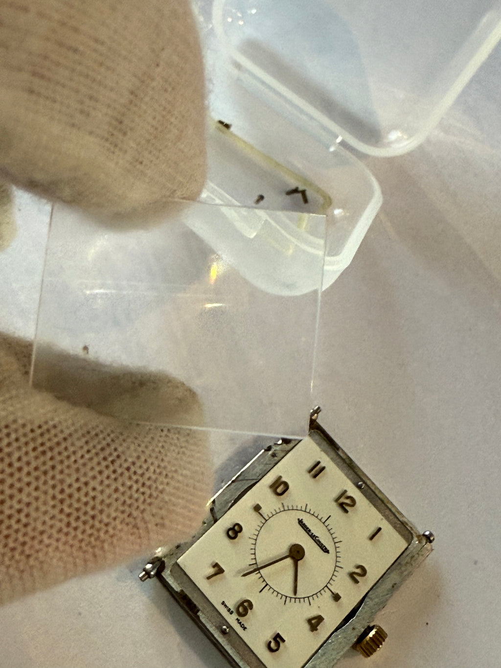 Jaeger-LeCoultre Electric Movement Completed– cal 2368759. 
Work perfect. Corona original 18k