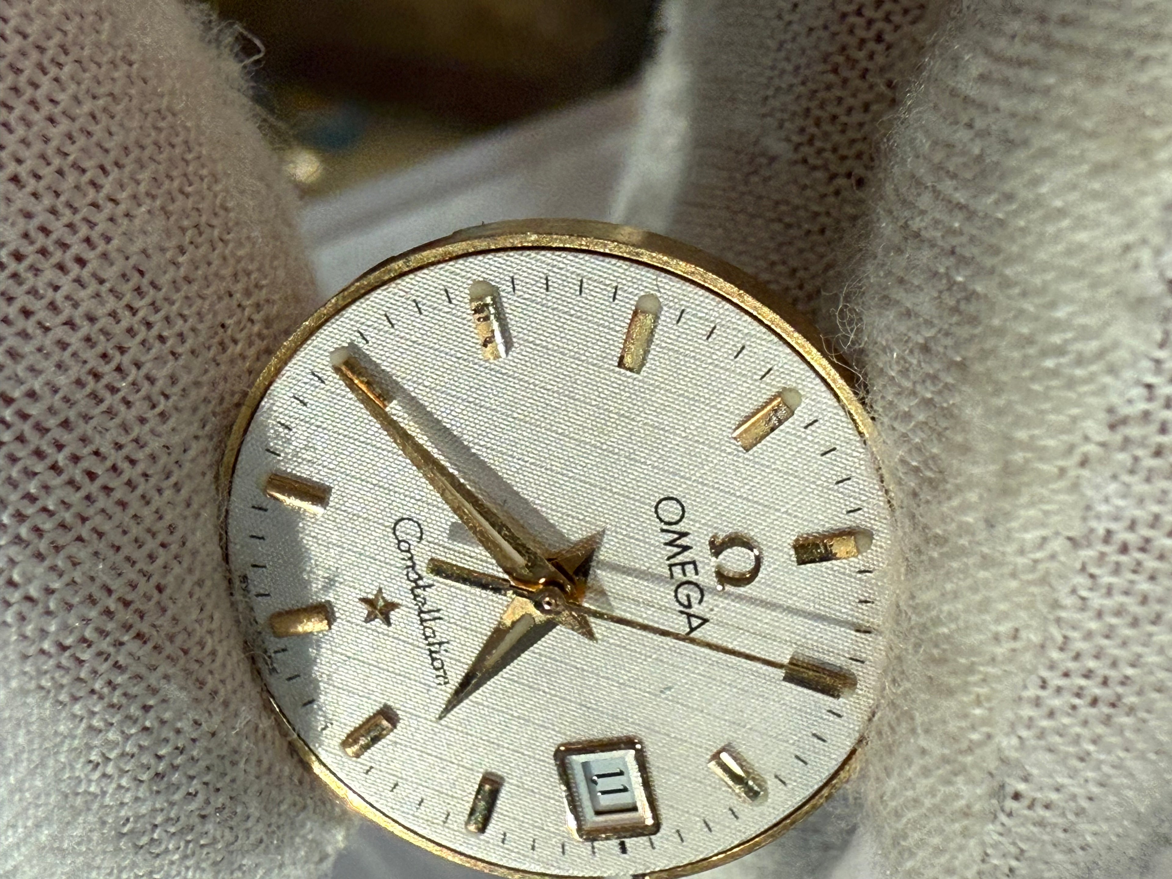 Omega Constellation Dial & Movement – Cal. 1424 | 18K Gold Original Crown | Complete & Functional