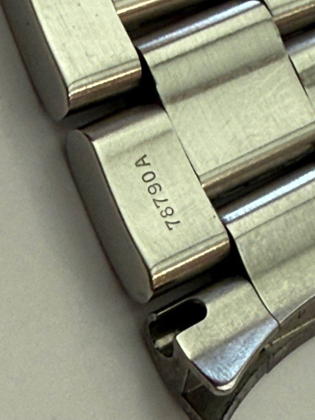 Rolex-Explorer-Ref-16570-cal-3186. Perfect Condition.