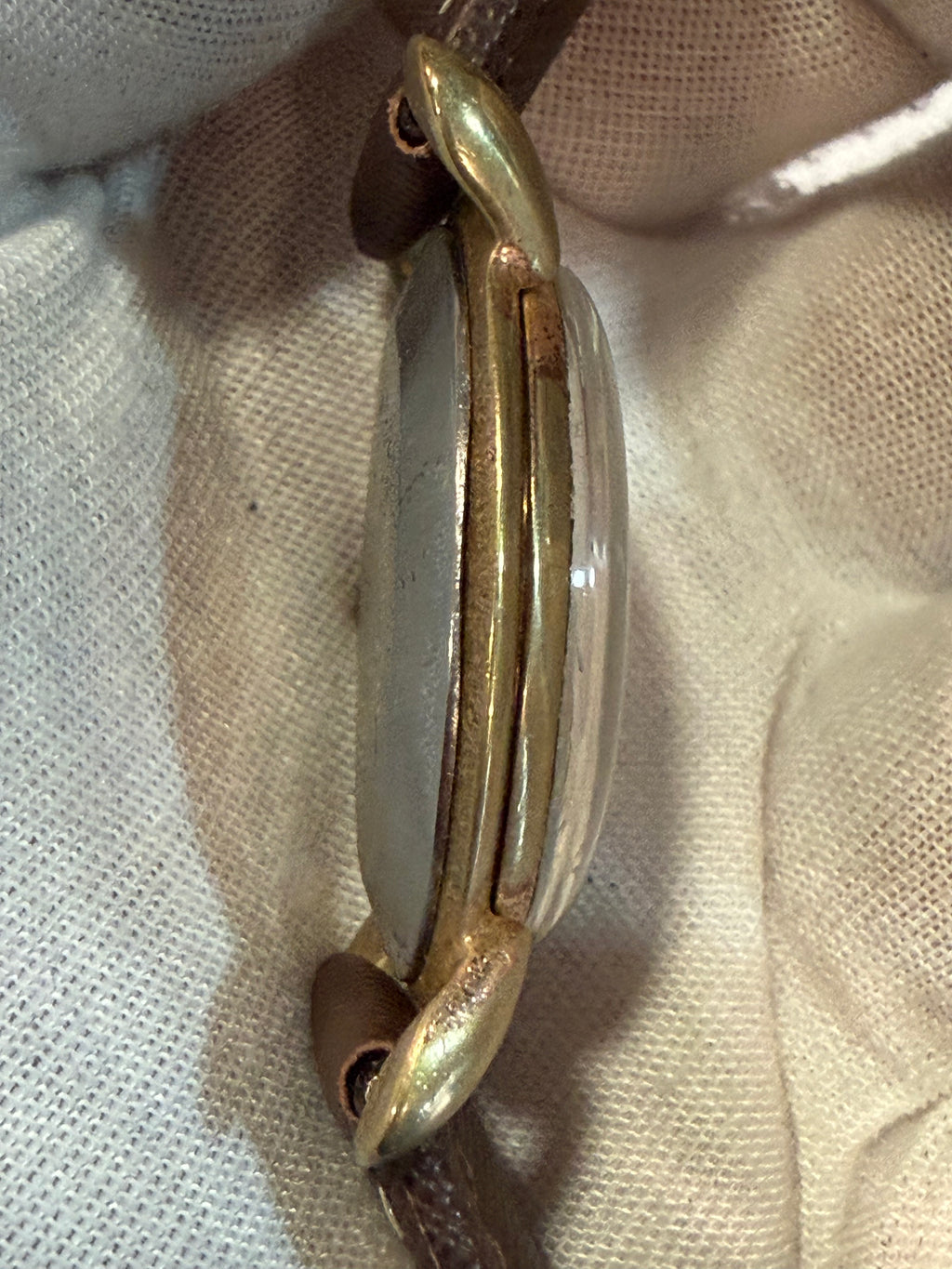 Victor Vintage Swiss Watch – 15 Rubis, Mechanical Hand-Wound, 33mm