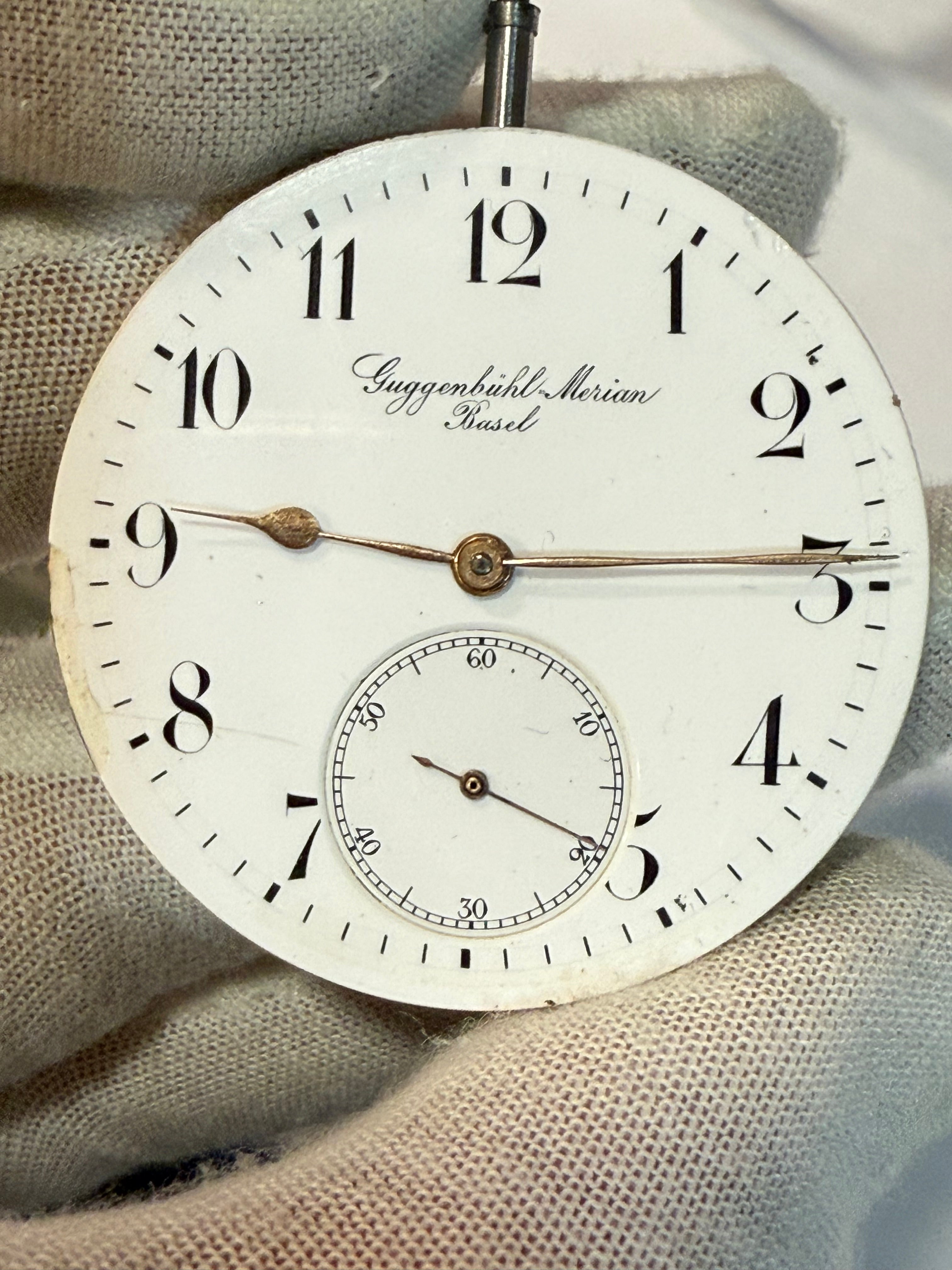 ✔ IWC Pocket Watch Movement – Serial 403945 (c.1915–1920)
Fully serviced – perfect working condition
Original IWC 18k gold crown included