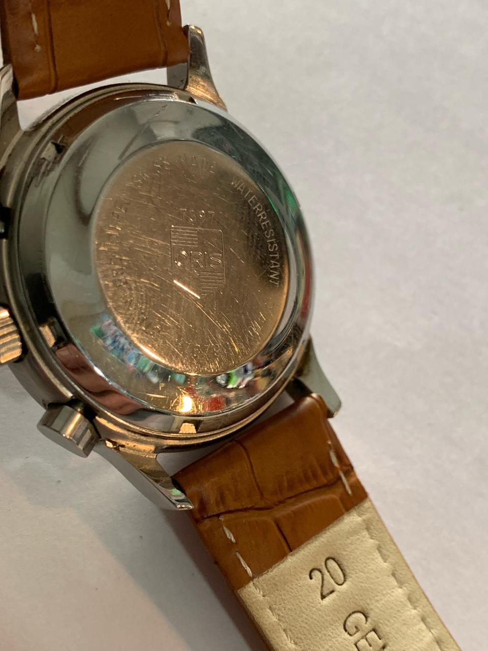 Oris Pilot Chronograph Ref 7397. Case 37mm. Quickset Date. Cal 8750. Yers 1980.