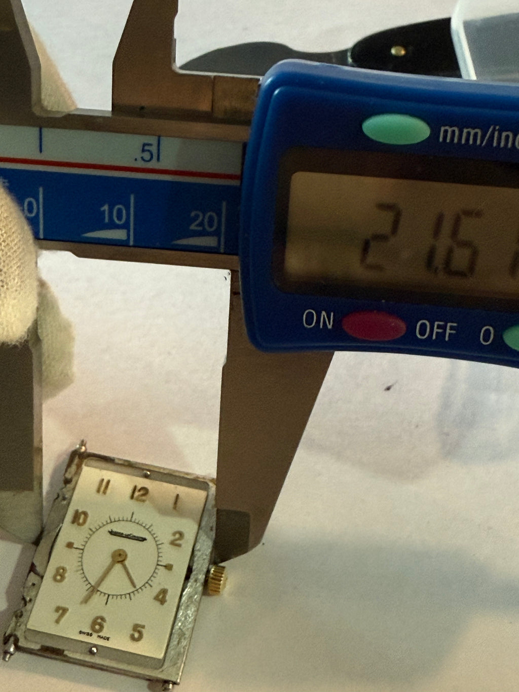 Jaeger-LeCoultre Electric Movement Completed– cal 2368759. 
Work perfect. Corona original 18k