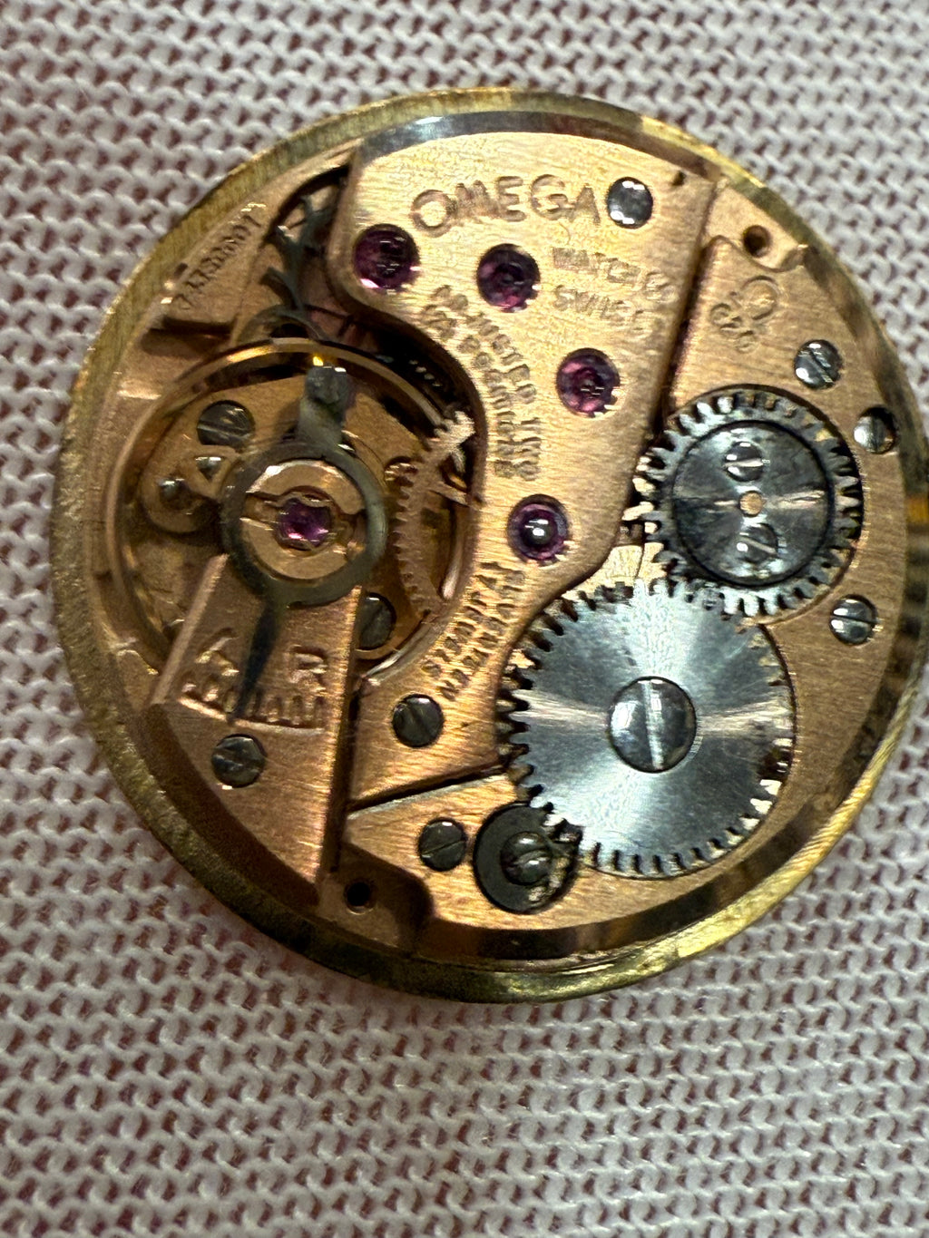 Omega De Ville Manual Movement – Cal. 620 – 17 Jewels – Serviced – Original Crown – Complete Set