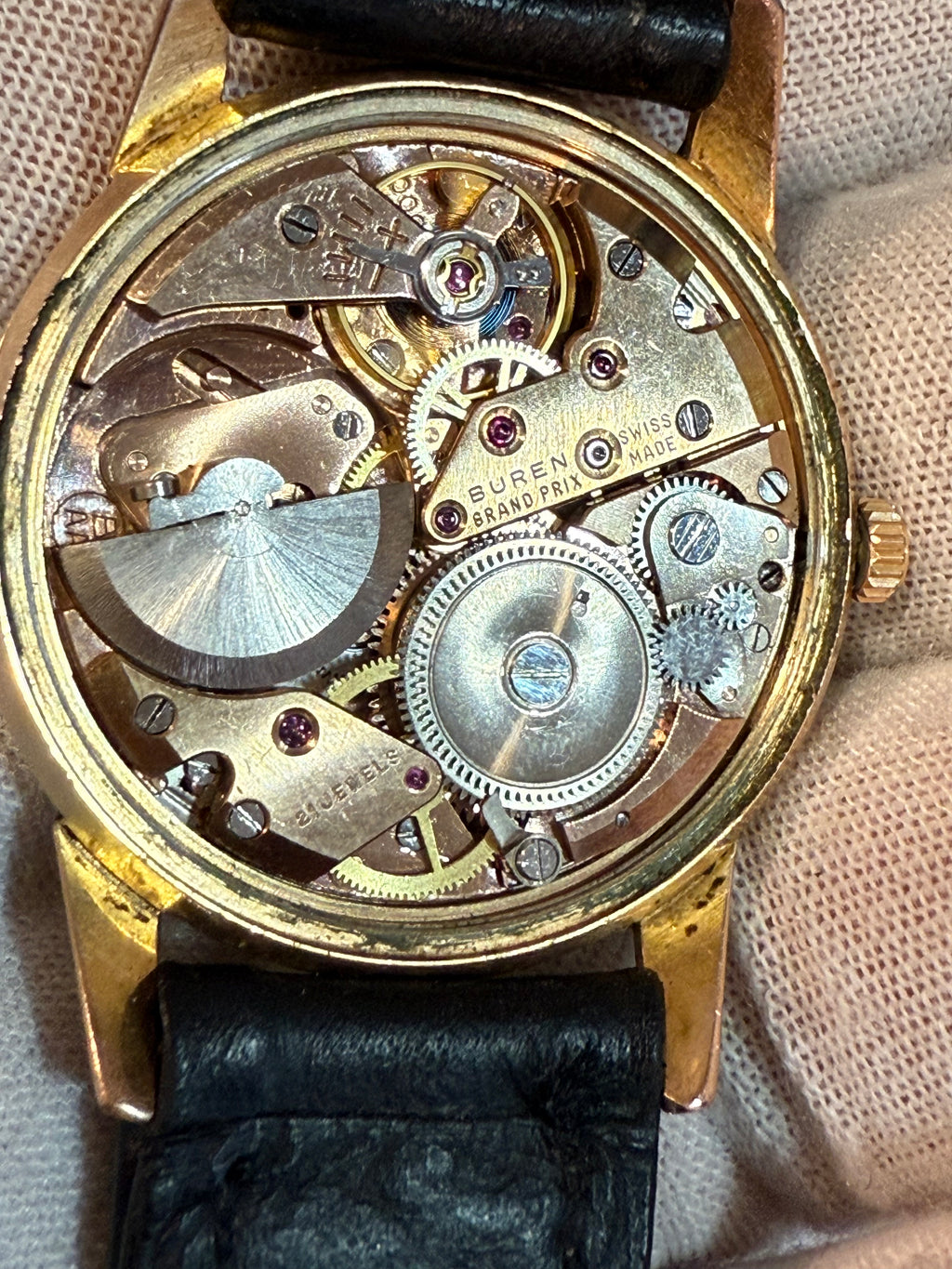 Buren Grand Prix “Super Slender” – Swiss Automatic Vintage Watch