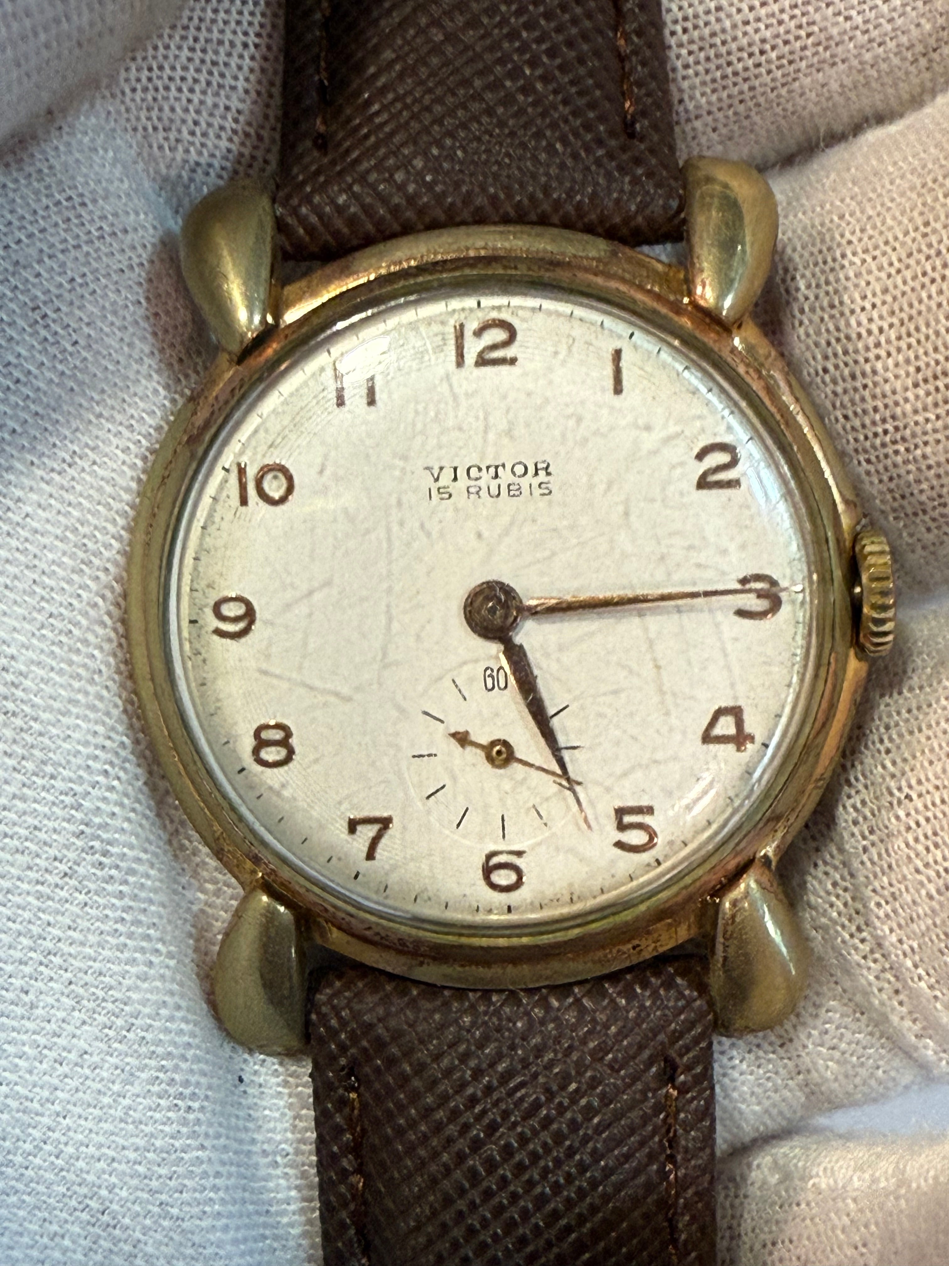 Victor Vintage Swiss Watch – 15 Rubis, Mechanical Hand-Wound, 33mm