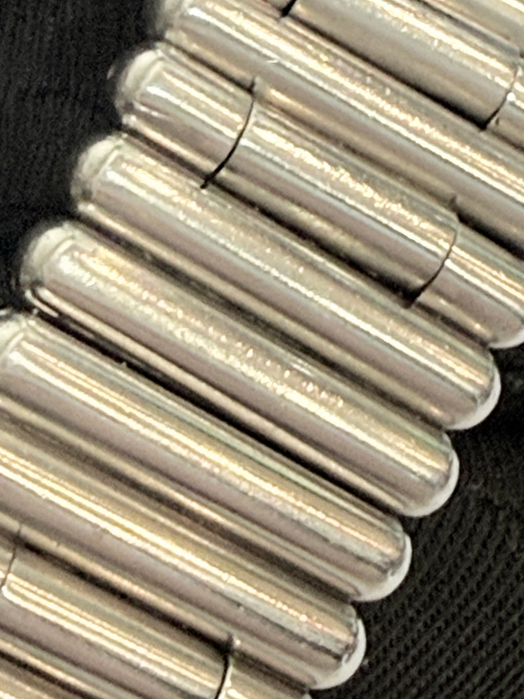 Breitling Rouleaux Bracelet 20mm Breitling Rouleaux (Bullet-Style) width, with authentic Breitling logo visible under magnification. Excellent condition and fully genuine.