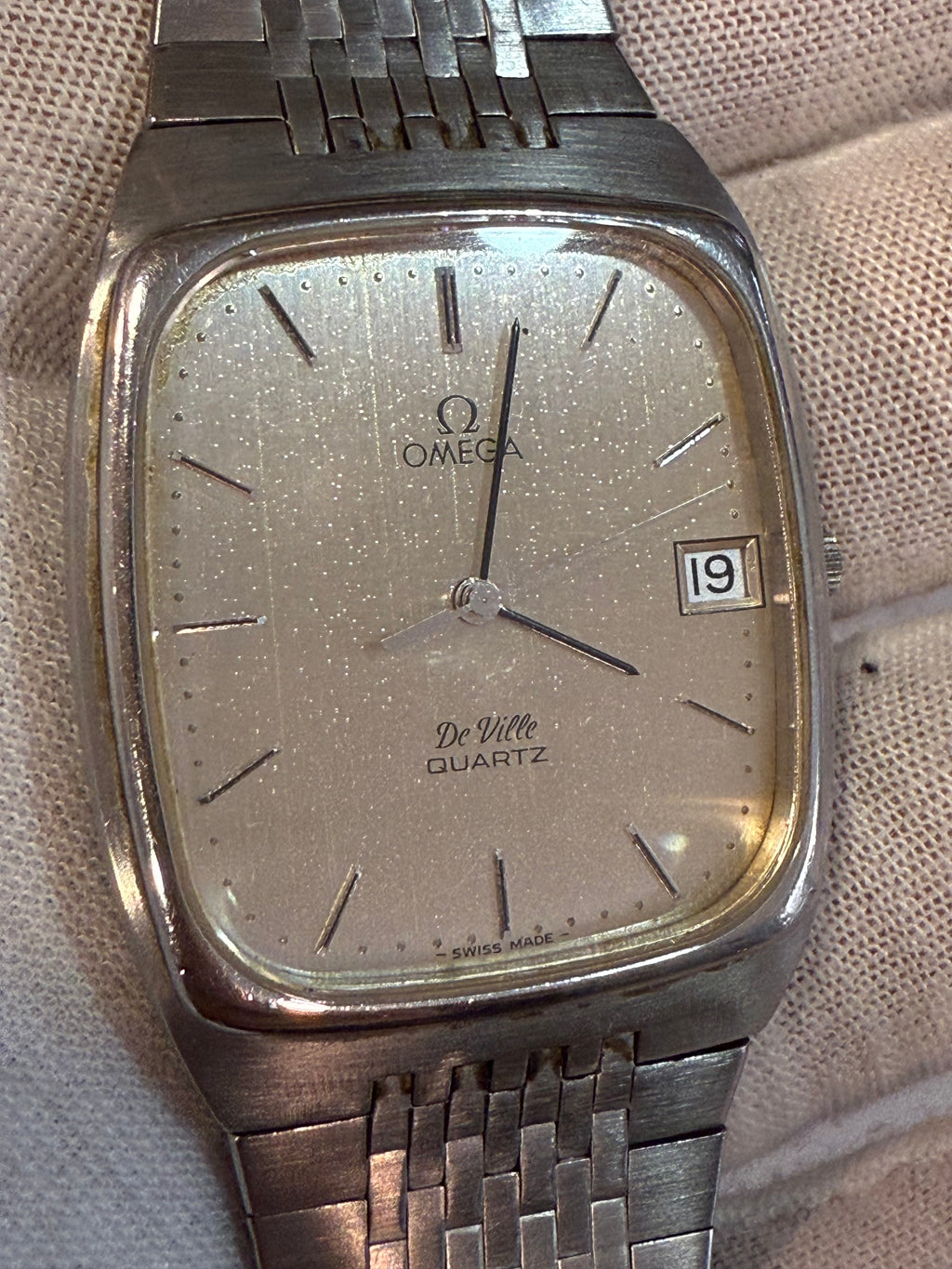 Omega De Ville Quartz – Vintage Stainless Steel Watch (For Parts or Repair)