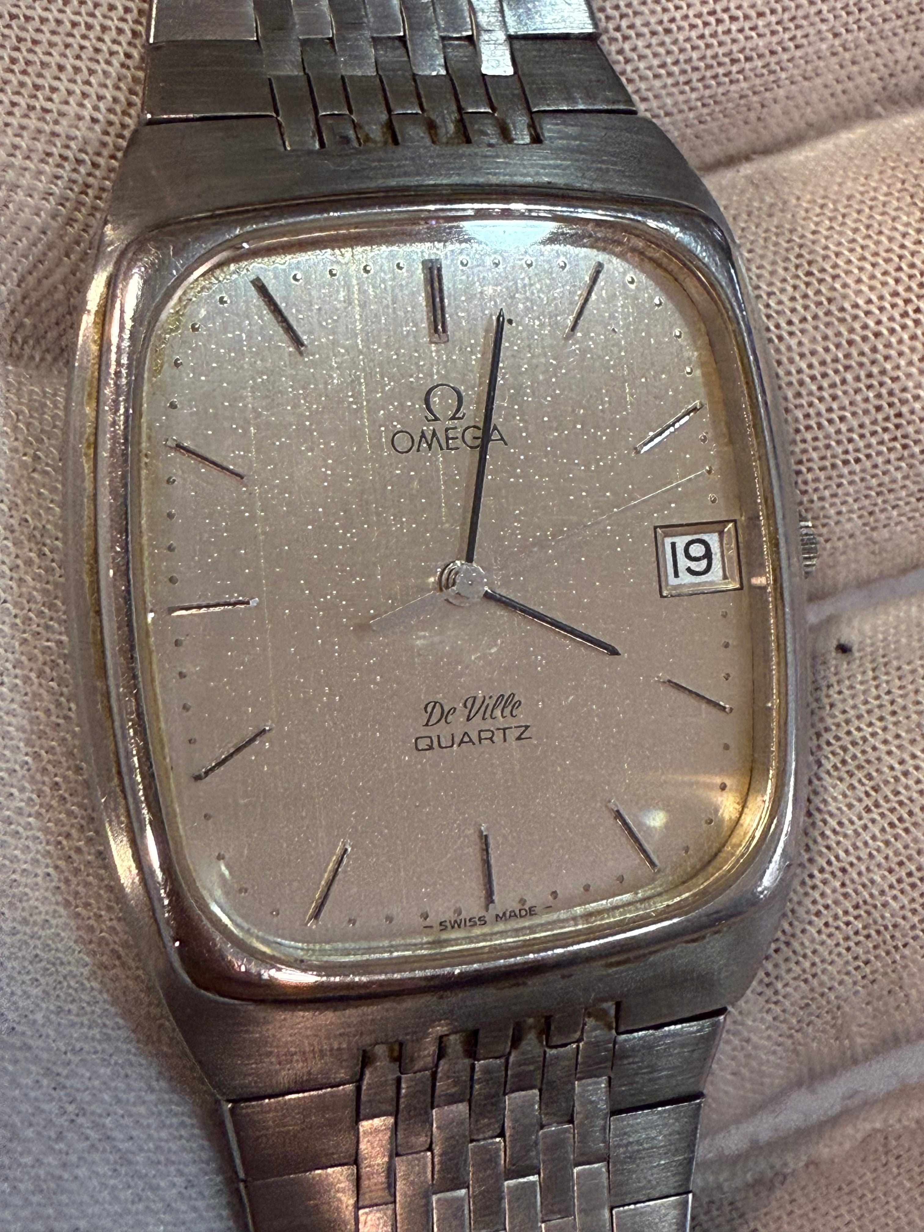 Omega De Ville Quartz – Vintage Stainless Steel Watch (For Parts or Repair)