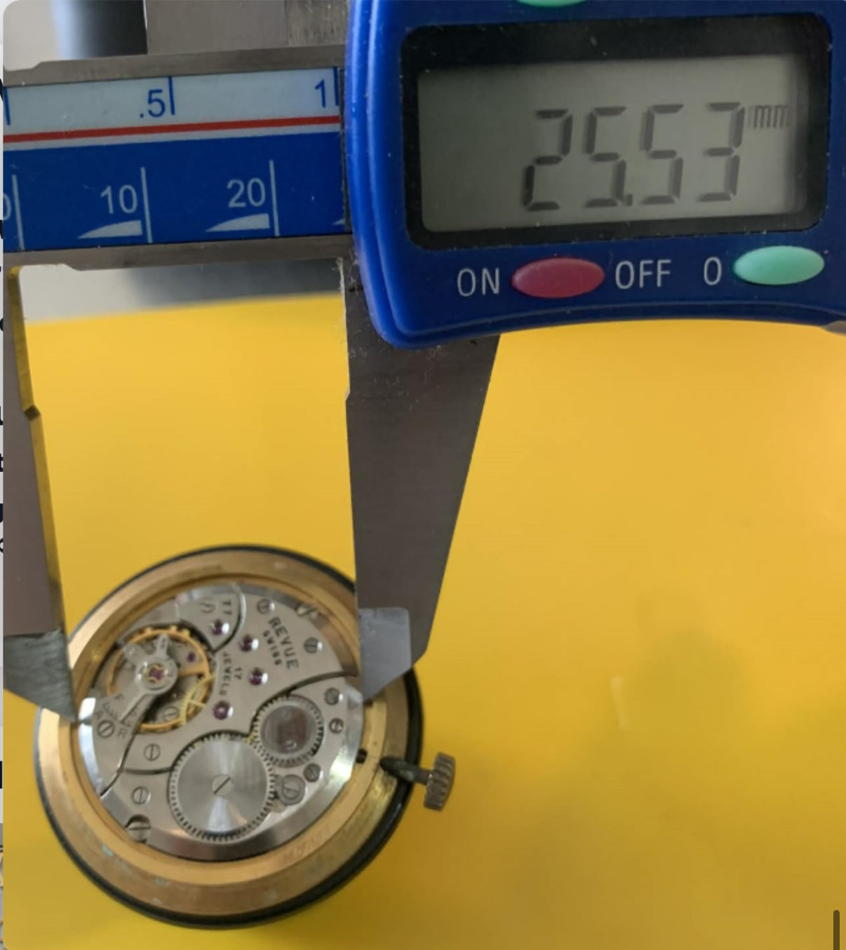 Revue Swiss Manual Movement – 17 Jewels – Cal 78-Small Seconds – 25.53 mm – Fully Working