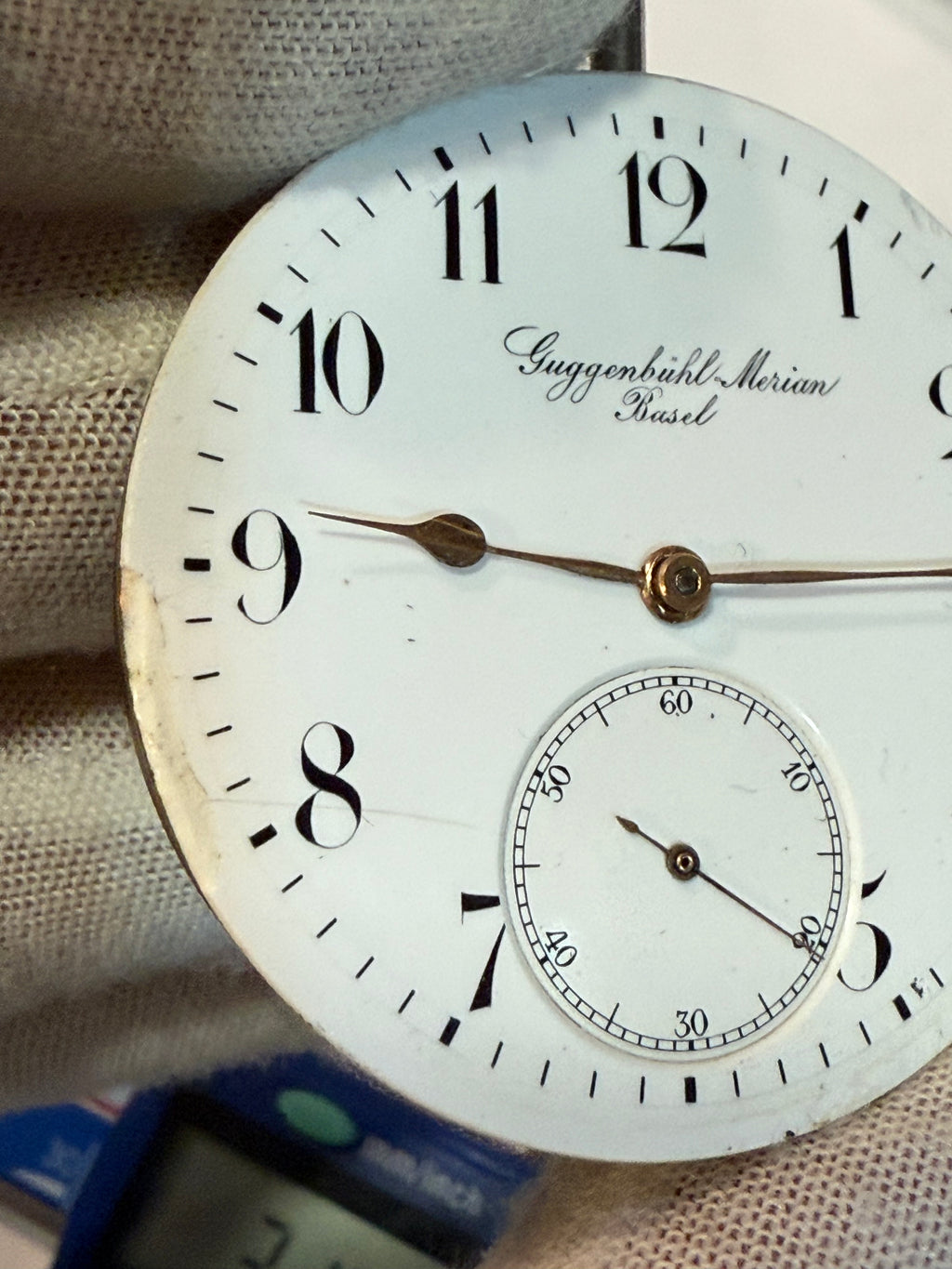 ✔ IWC Pocket Watch Movement – Serial 403945 (c.1915–1920)
Fully serviced – perfect working condition
Original IWC 18k gold crown included