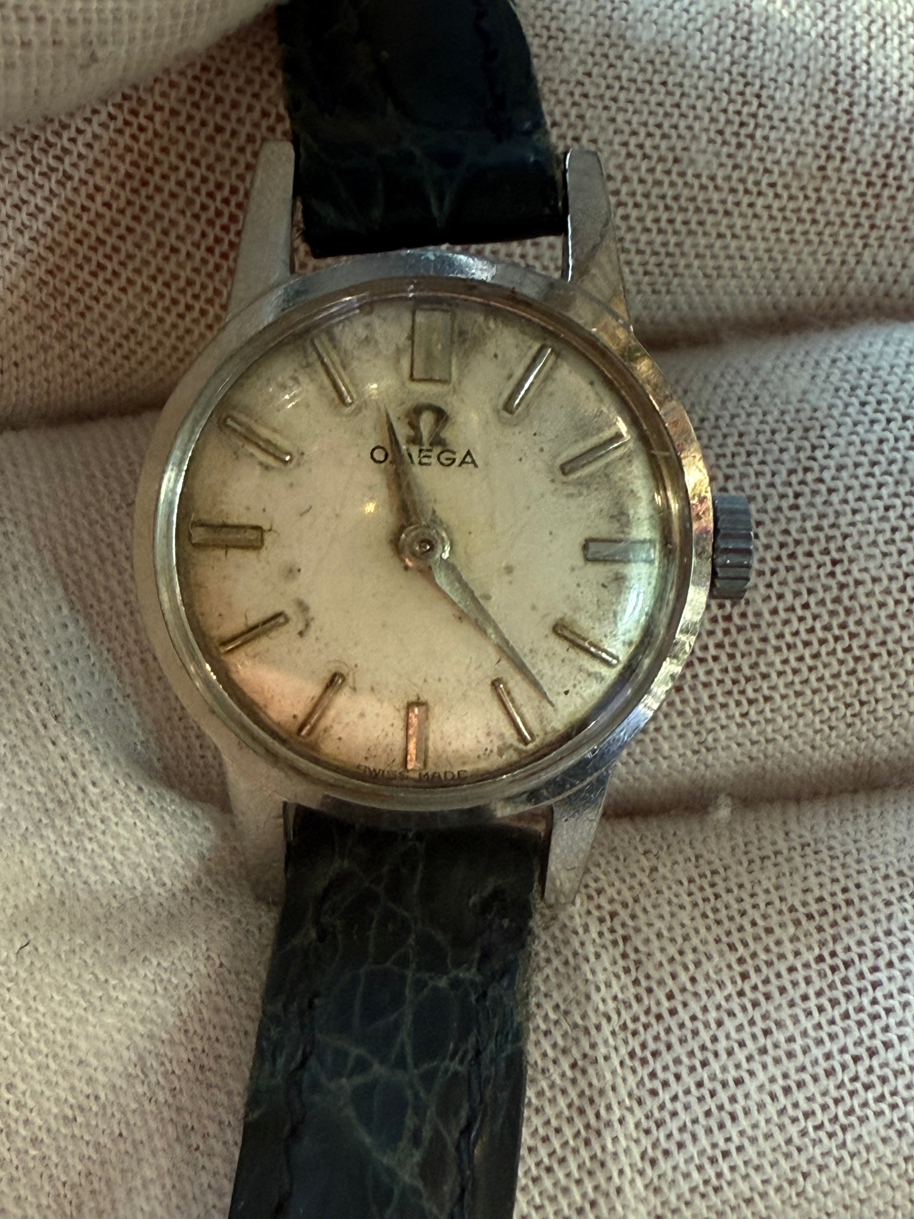 Pre-Owned. Omega Vintage Swiss Wristwatch – Caliber 245. Ref 27875. Work perfect