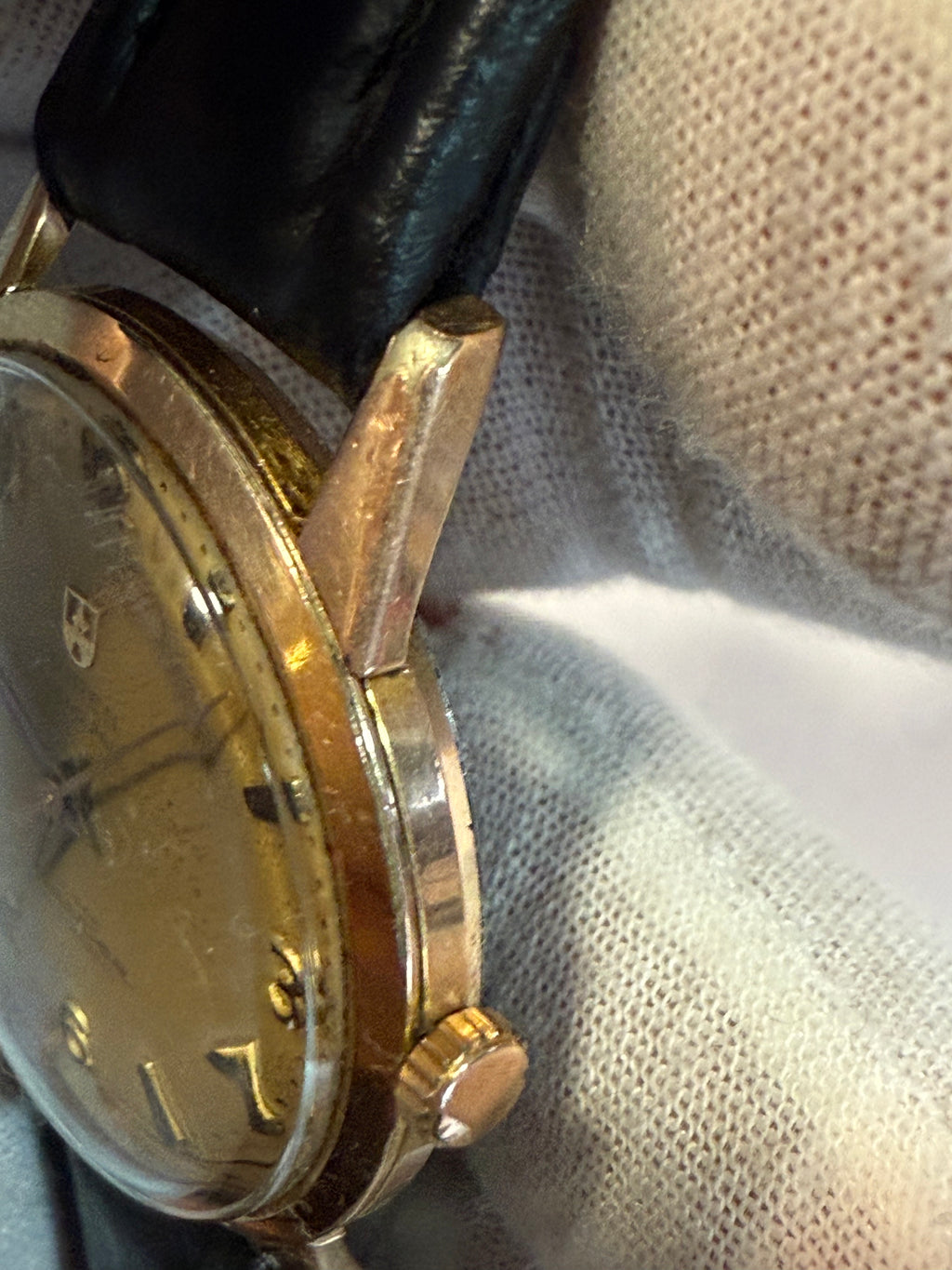 Buren Grand Prix “Super Slender” – Swiss Automatic Vintage Watch