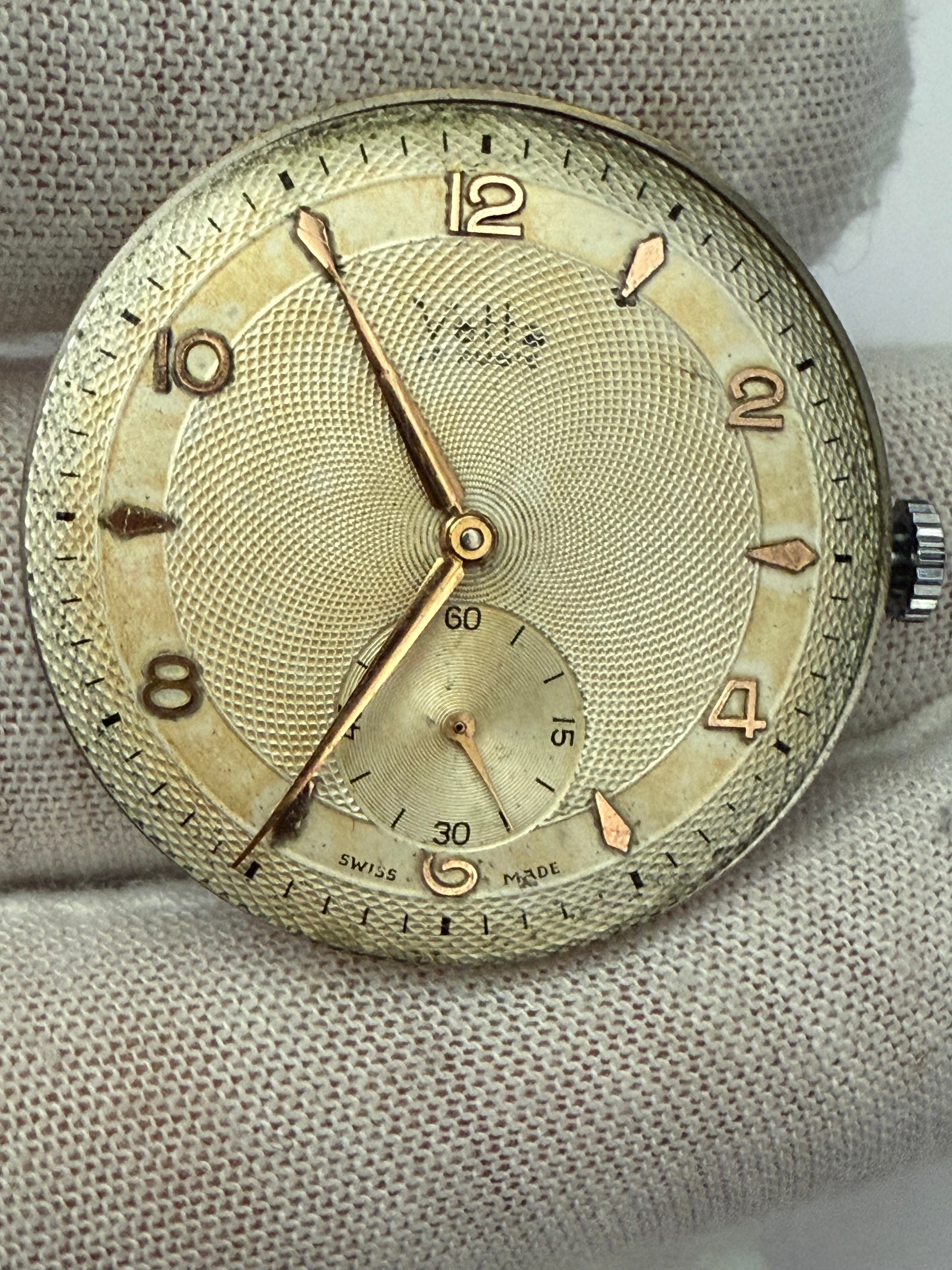 Vetta 210 Mechanical Movement – 17 Jewels • Swiss Made • Vintage Guilloché Dial • Small Seconds • Fully Working