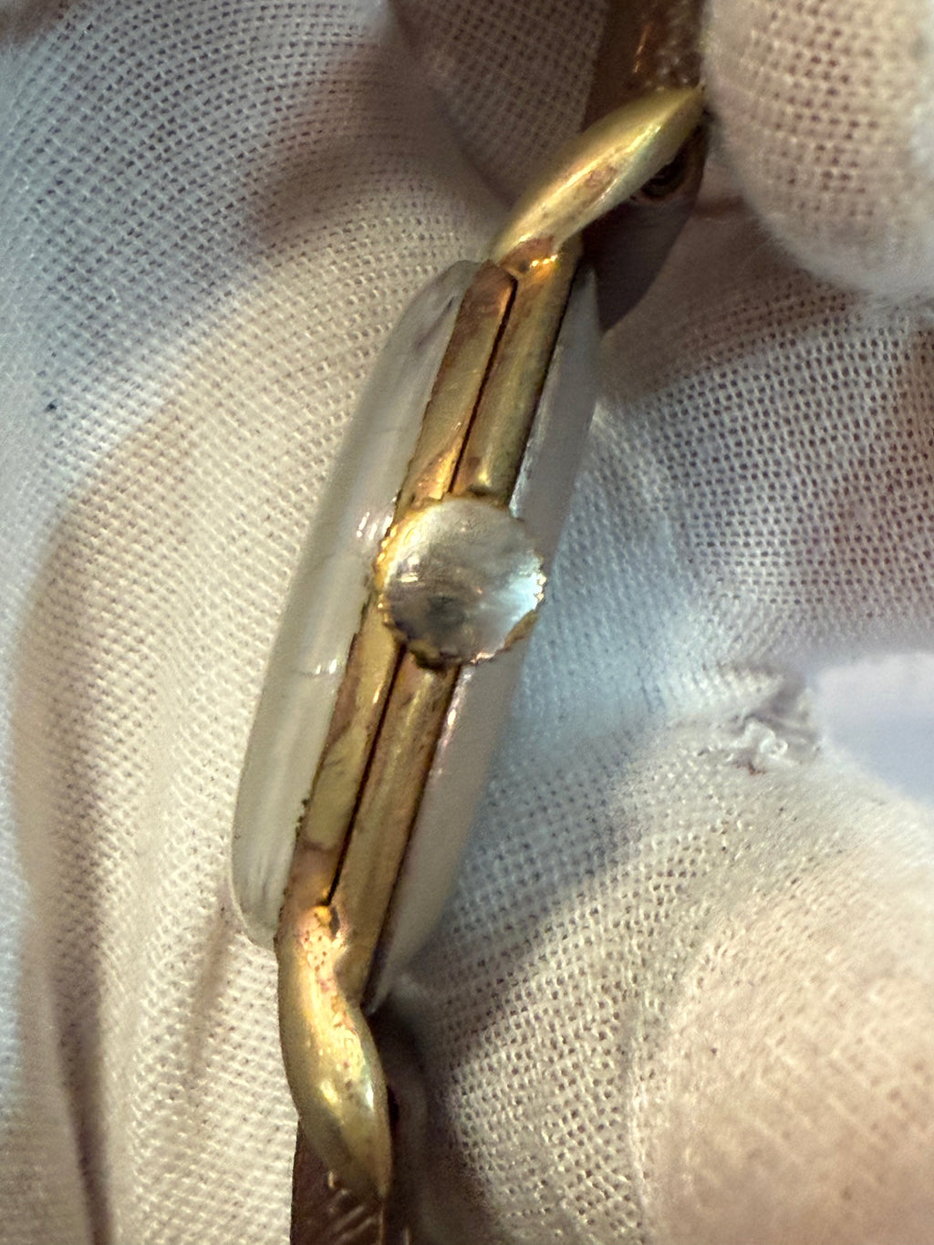 Victor Vintage Swiss Watch – 15 Rubis, Mechanical Hand-Wound, 33mm