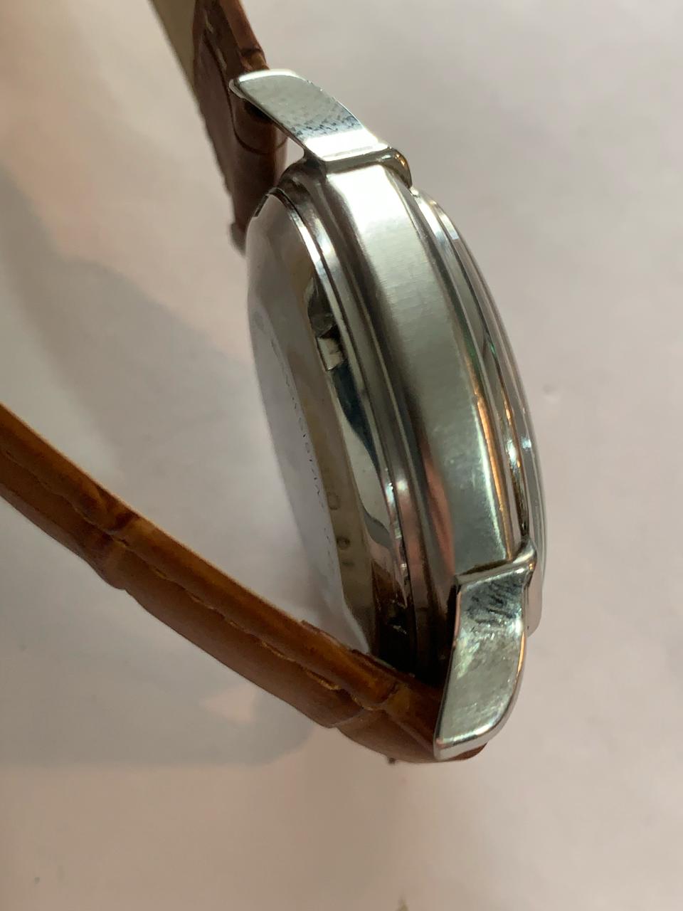 Oris Pilot Chronograph Ref 7397. Case 37mm. Quickset Date. Cal 8750. Yers 1980.