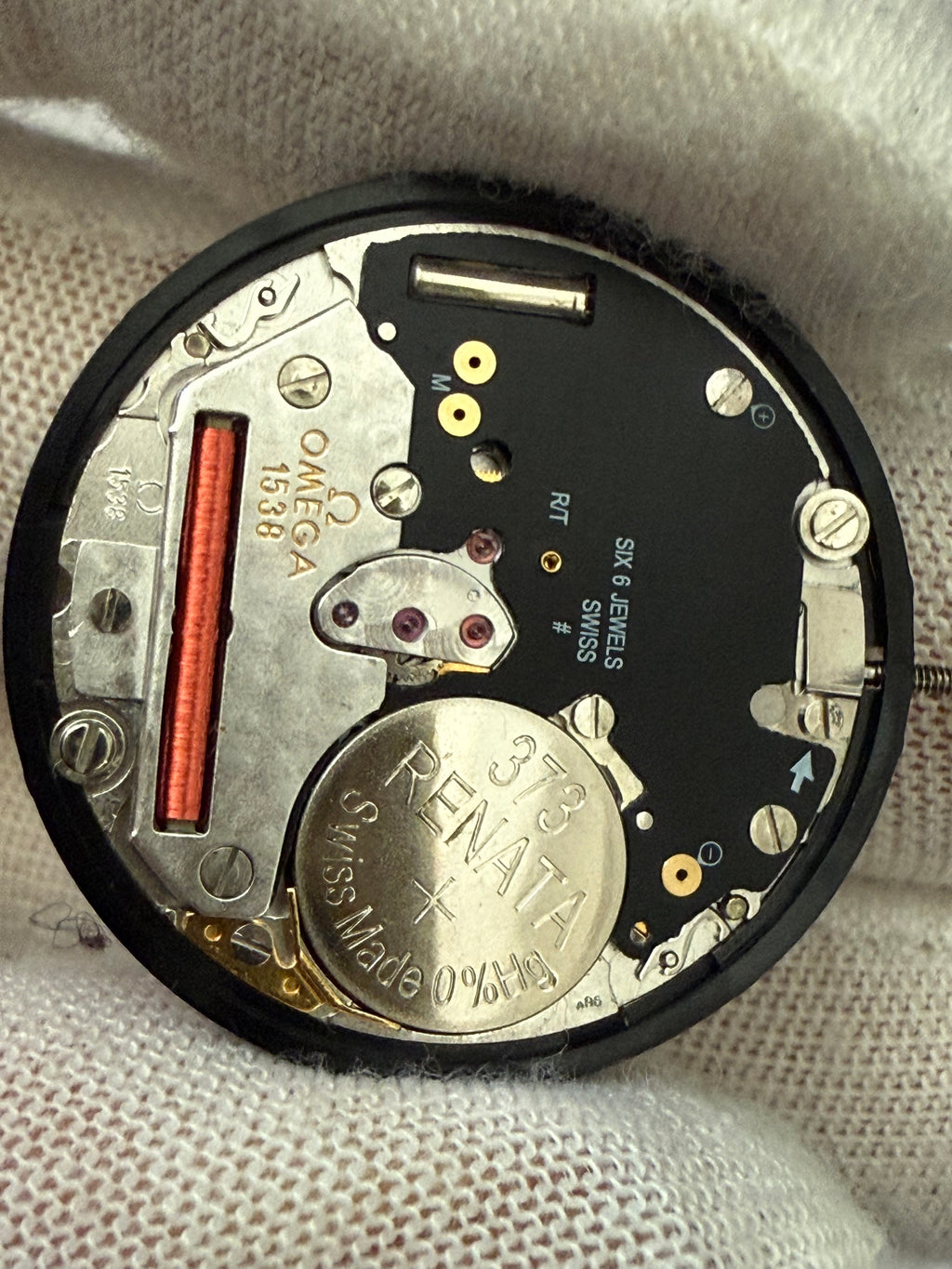 Omega Constellation Quartz Movement – Caliber 1538 • Gold Dial • Original 18K Omega Crown • Complete & Fully Working