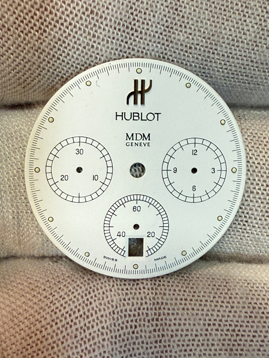 ✔ Hublot MDM Geneve – Original Dial for Caliber 1270
Condition: Excellent – no marks, no scratches