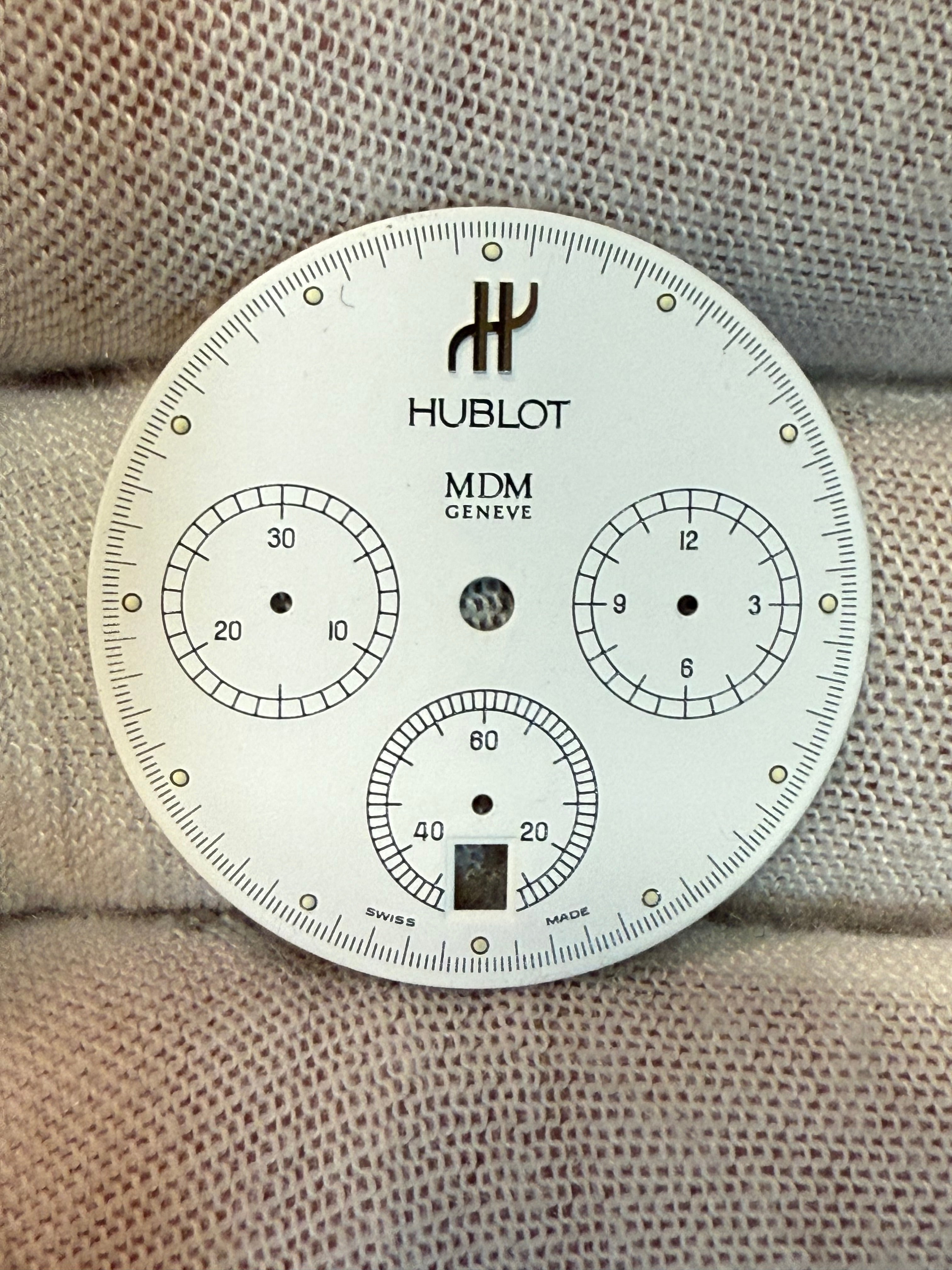 ✔ Hublot MDM Geneve – Original Dial for Caliber 1270
Condition: Excellent – no marks, no scratches