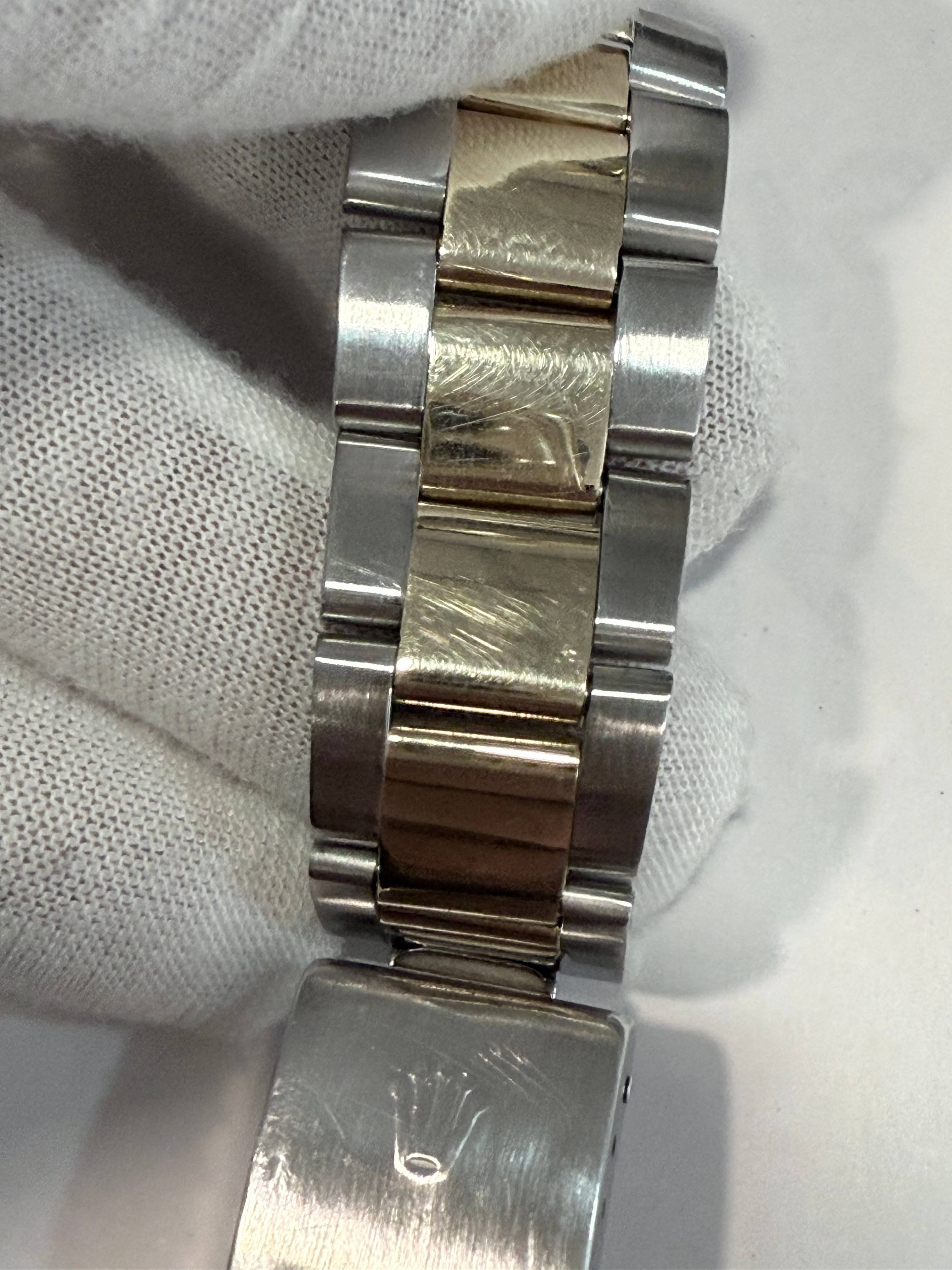 Rolex Datejust Ref. 16233 – Gold/Stainless Steel (1992) Case serial X
Excellent condition, fully functional and recently serviced.