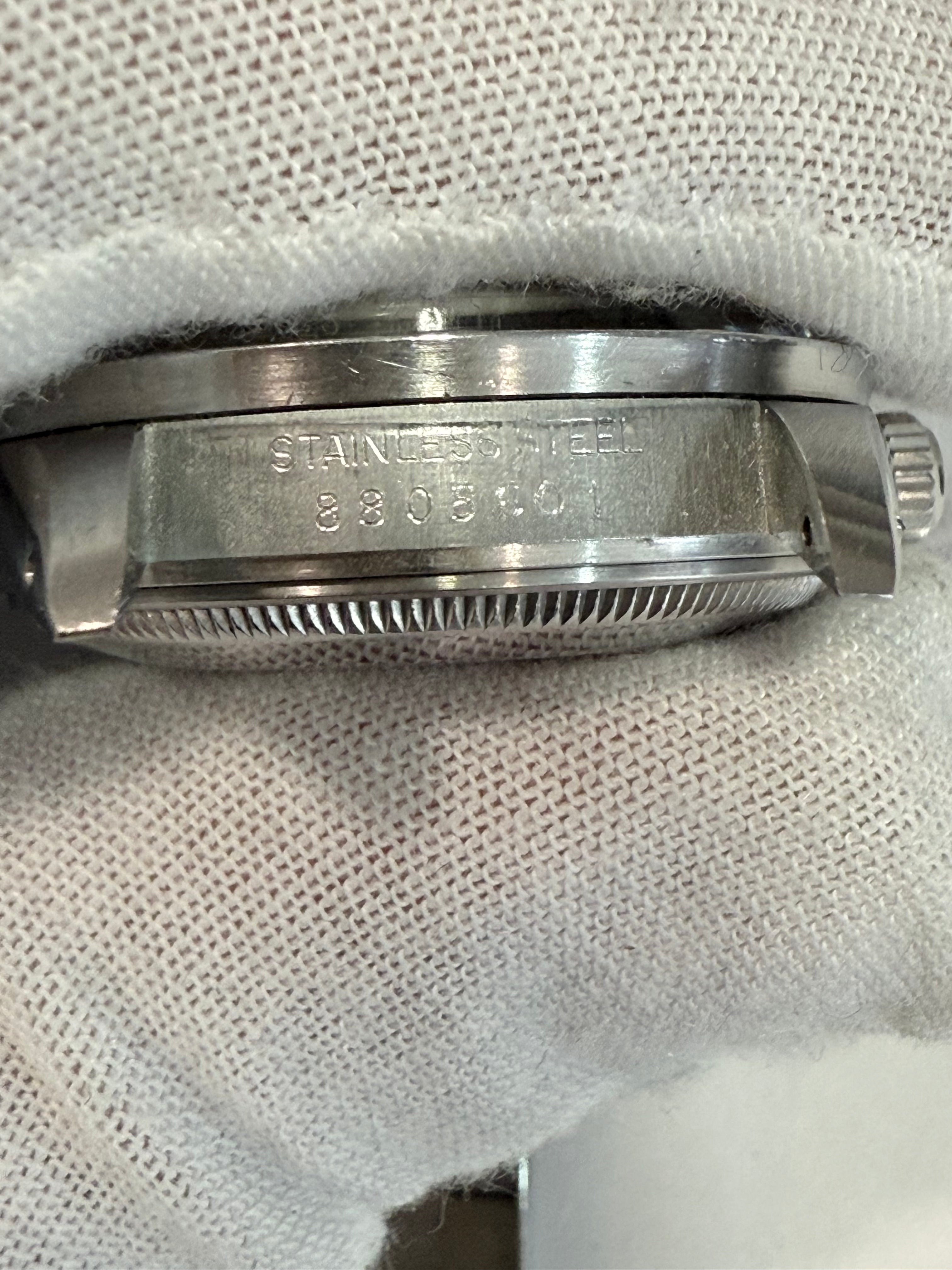 Rolex Datejust Ref. 16233 – Gold/Stainless Steel (1992) Case serial X
Excellent condition, fully functional and recently serviced.