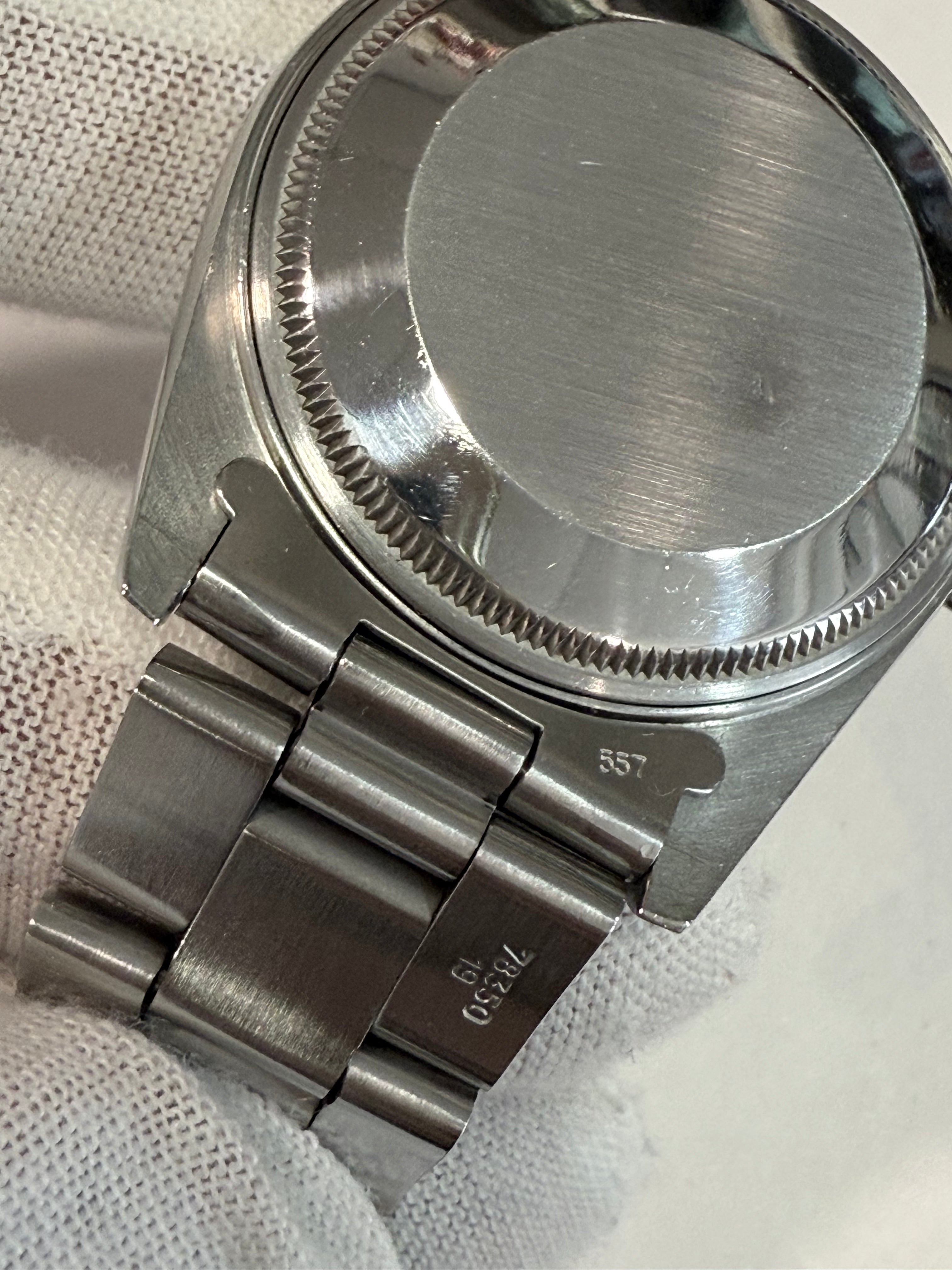 Rolex Datejust Ref. 16233 – Gold/Stainless Steel (1992) Case serial X
Excellent condition, fully functional and recently serviced.